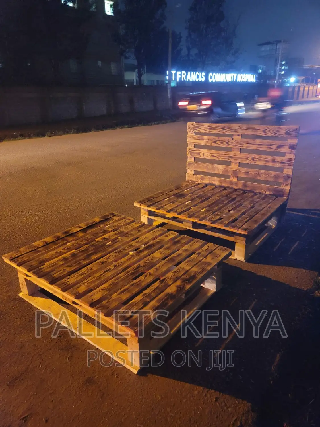 Pallet Bed- 4*6 Detachable and Blazed Pallet Bed. (#RD20,)
