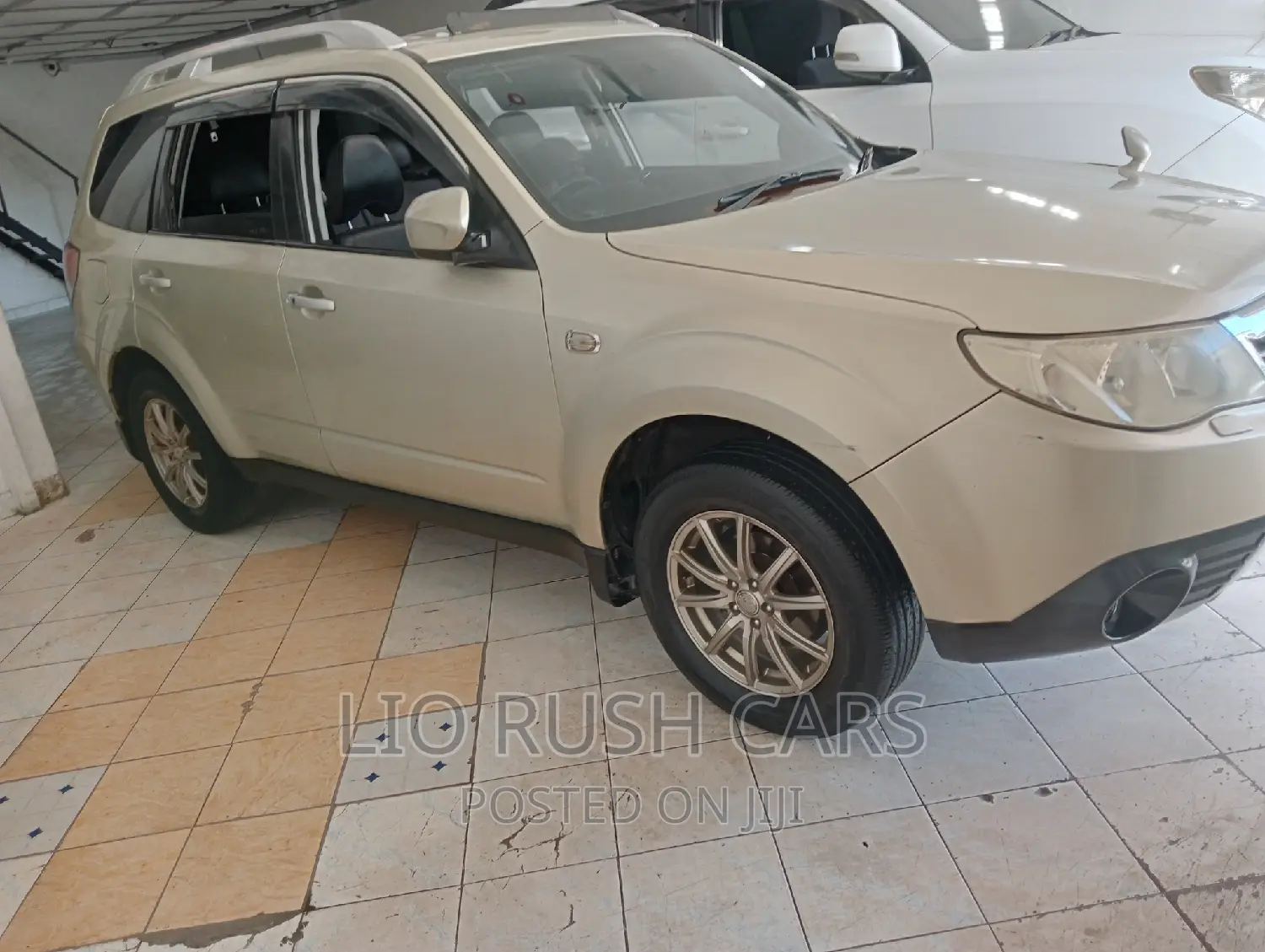 Subaru Forester 2011 Gold