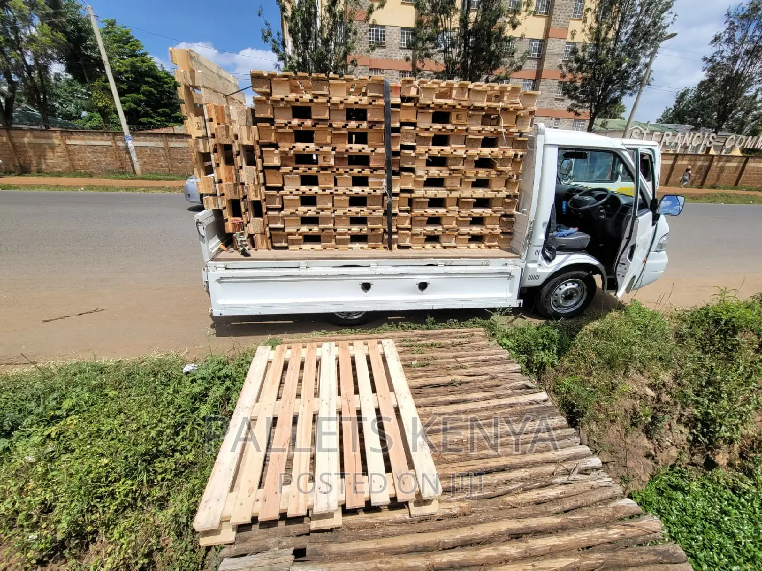 Wooden Pallets- Heat Treated and Strong Pallets. (#SL04)