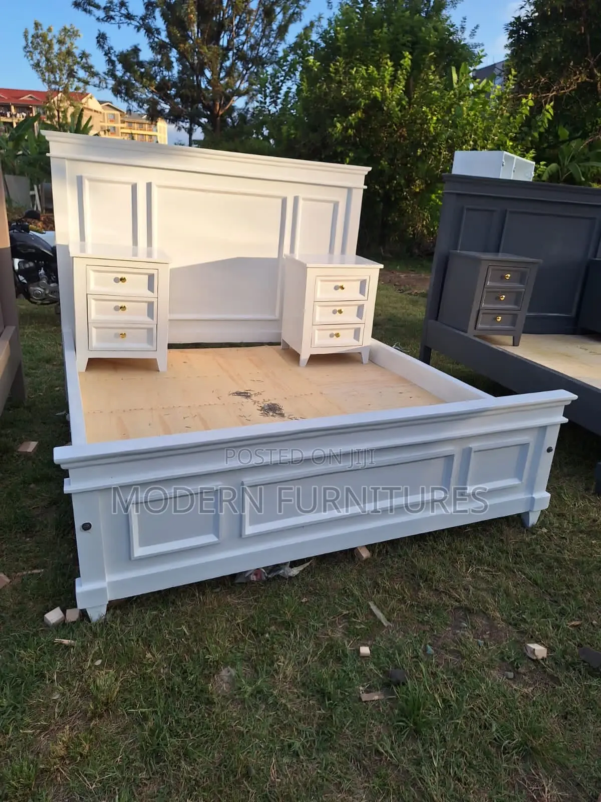 6/6 Wooden Bed