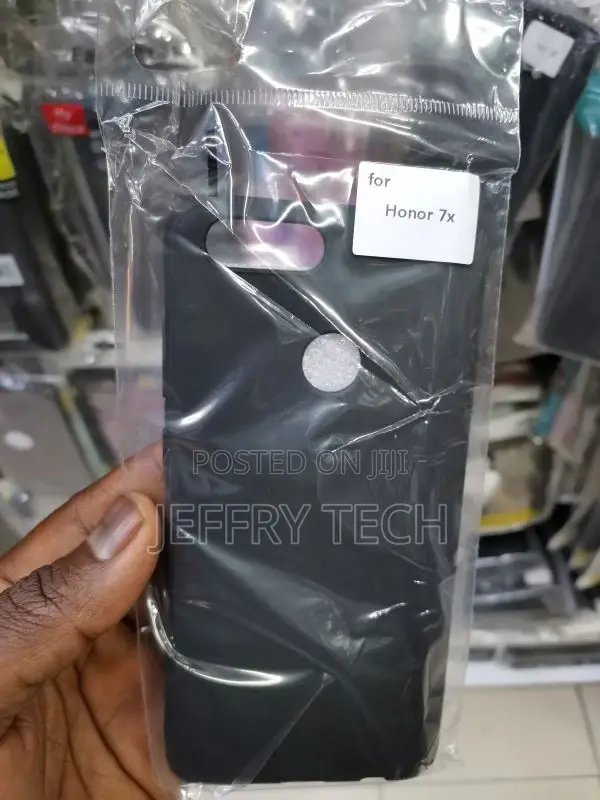 Black Rubber Back Cover Compatible With Honor 7X