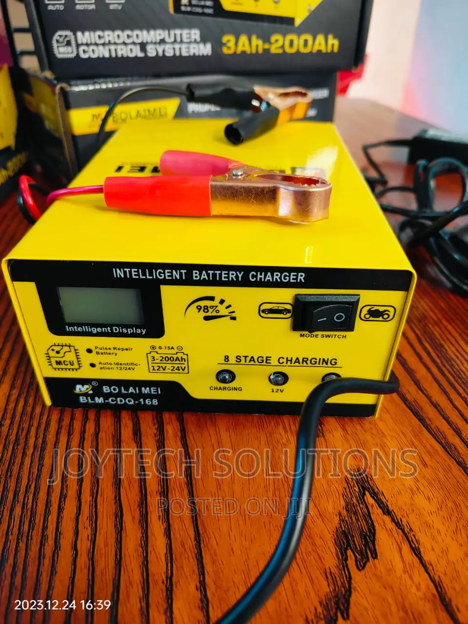 Smart Battery Charger 10ah to 200 Ah