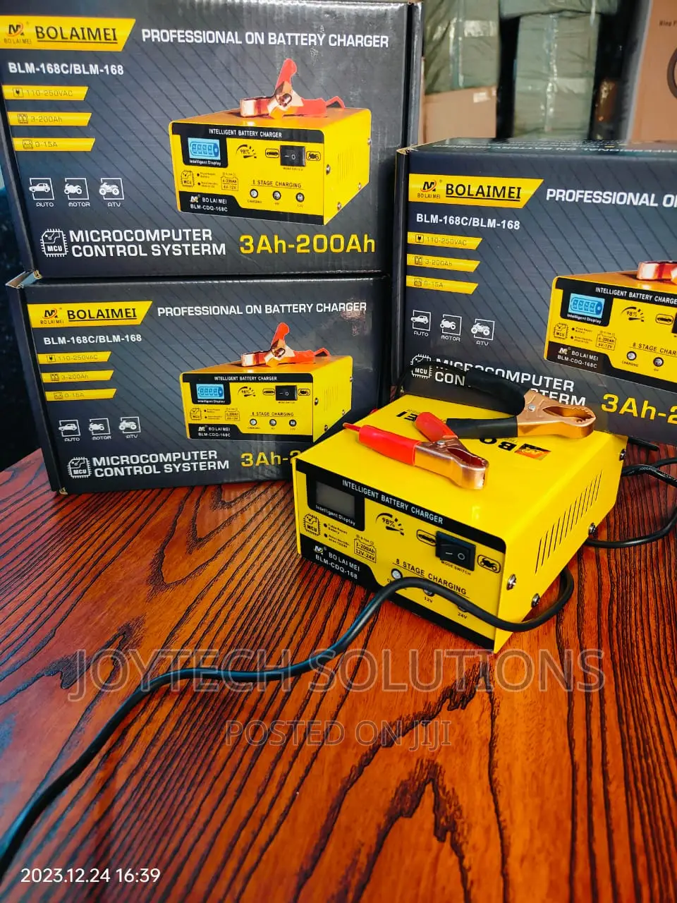 INTELLIGENT Battery Charger 12v/24v 250W