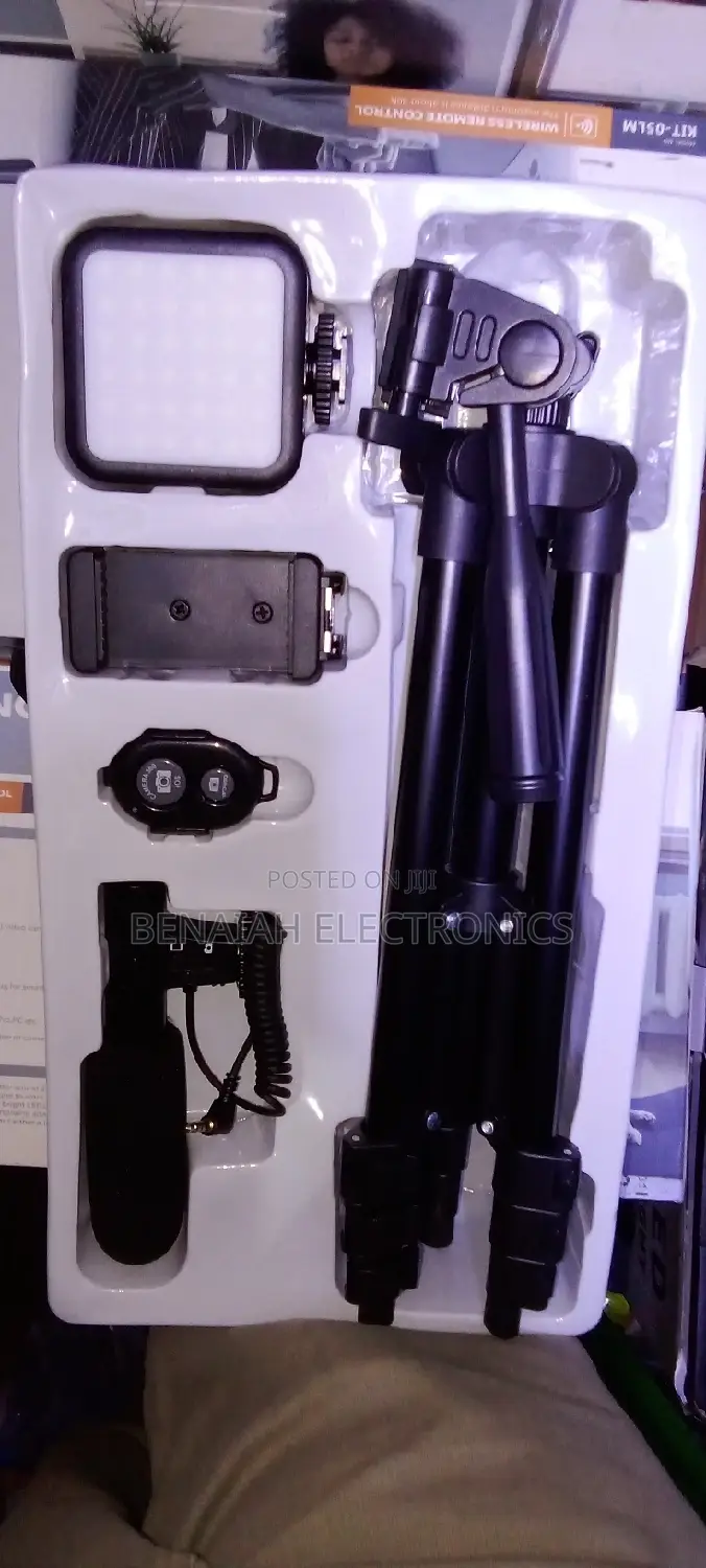 Vlogging Kit Combo With Adjustable Tripod