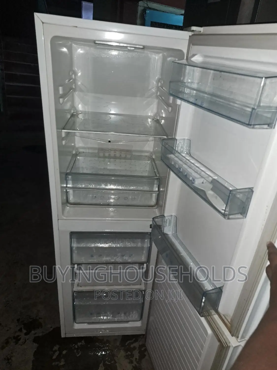 Ramtons 196L Two Door Fridge Bottom Freezer