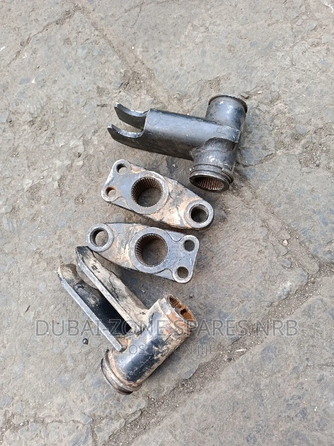 Hardbody 2 4-Wheel-Drive Rear and Front Torsion Bar Axle.
