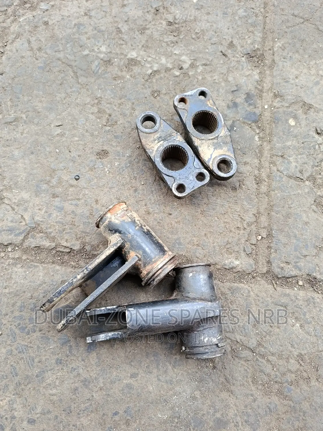 Hardbody 2 4-Wheel-Drive Rear and Front Torsion Bar Axle.