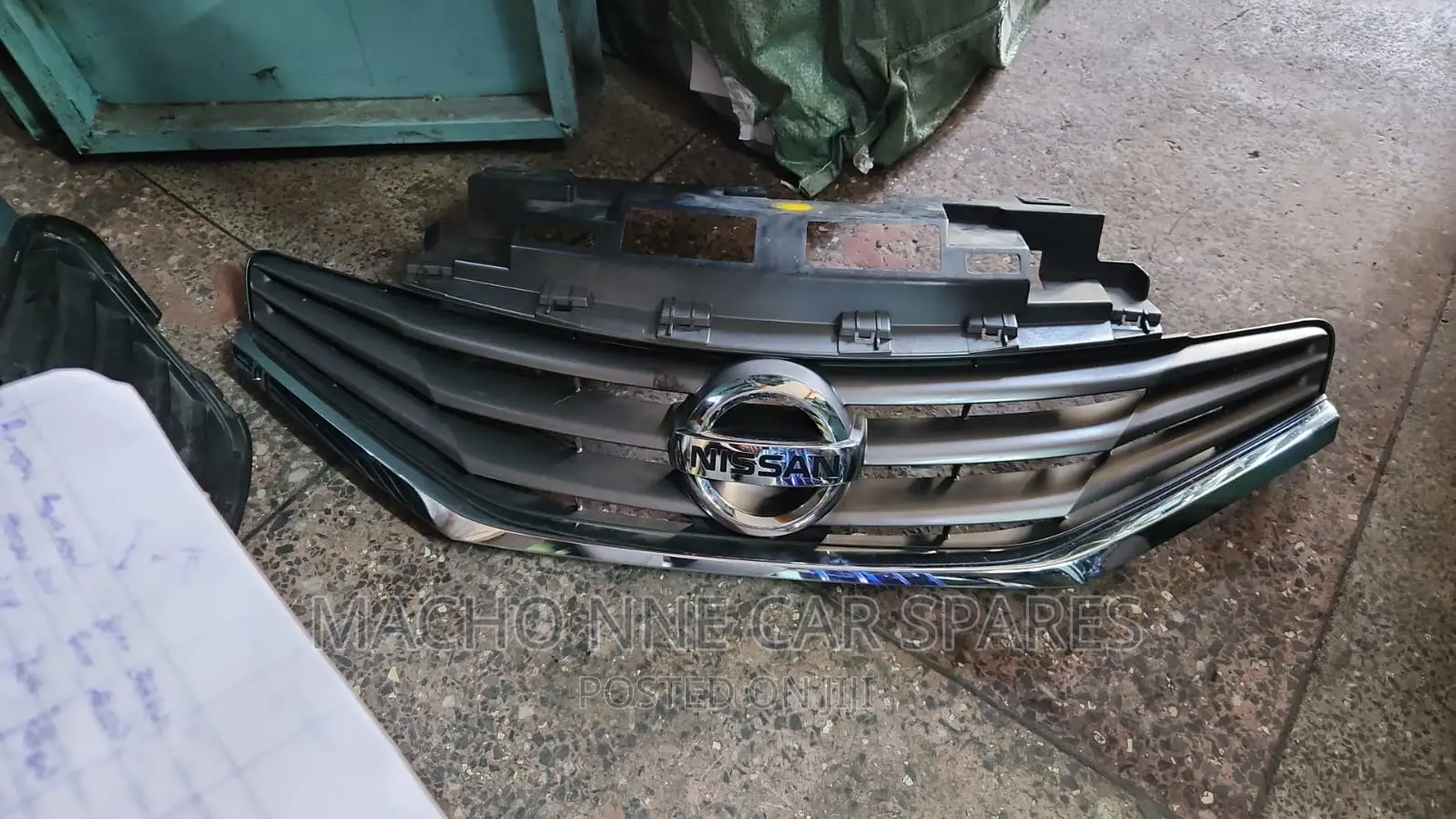 Nissan Note E12 Front Grill