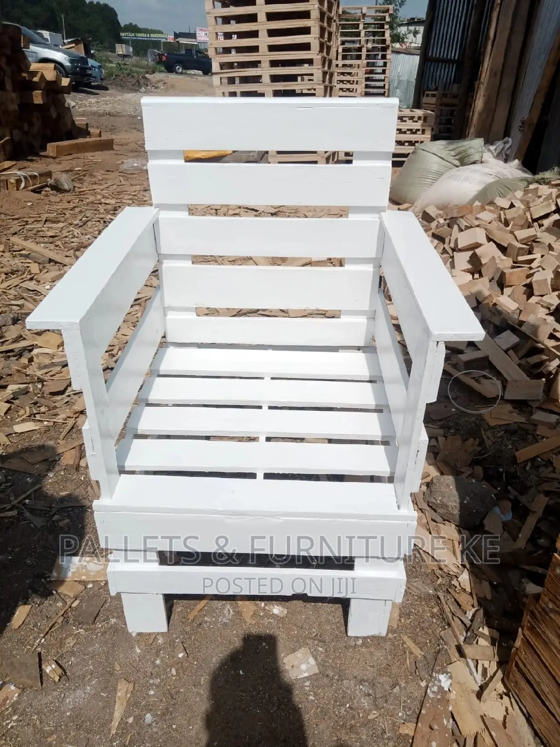 White 1 Seater Pallet Seat