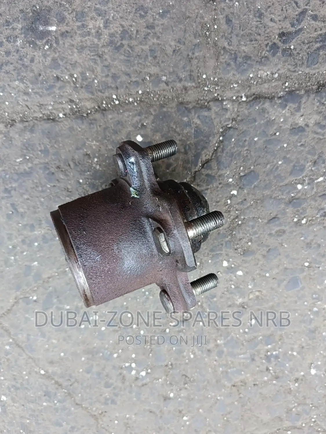 Vanette, Mazda Bongo Front EX Japan Wheel Hubs Available.