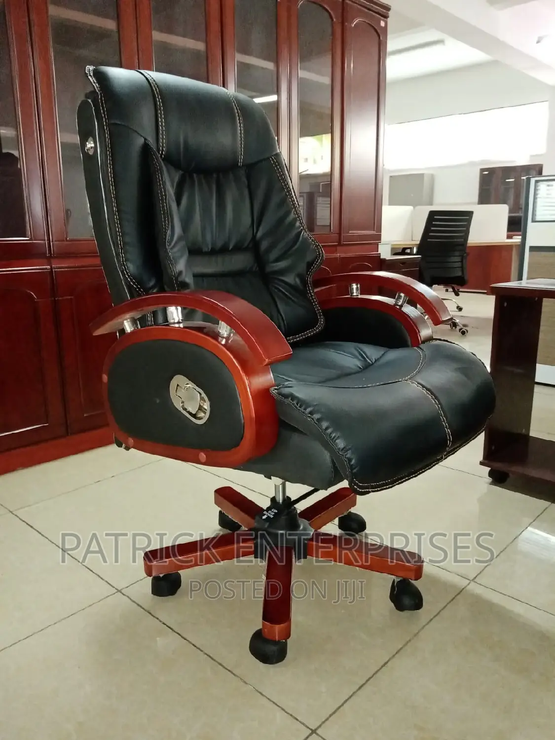 Executive Director's Office Leather Chair