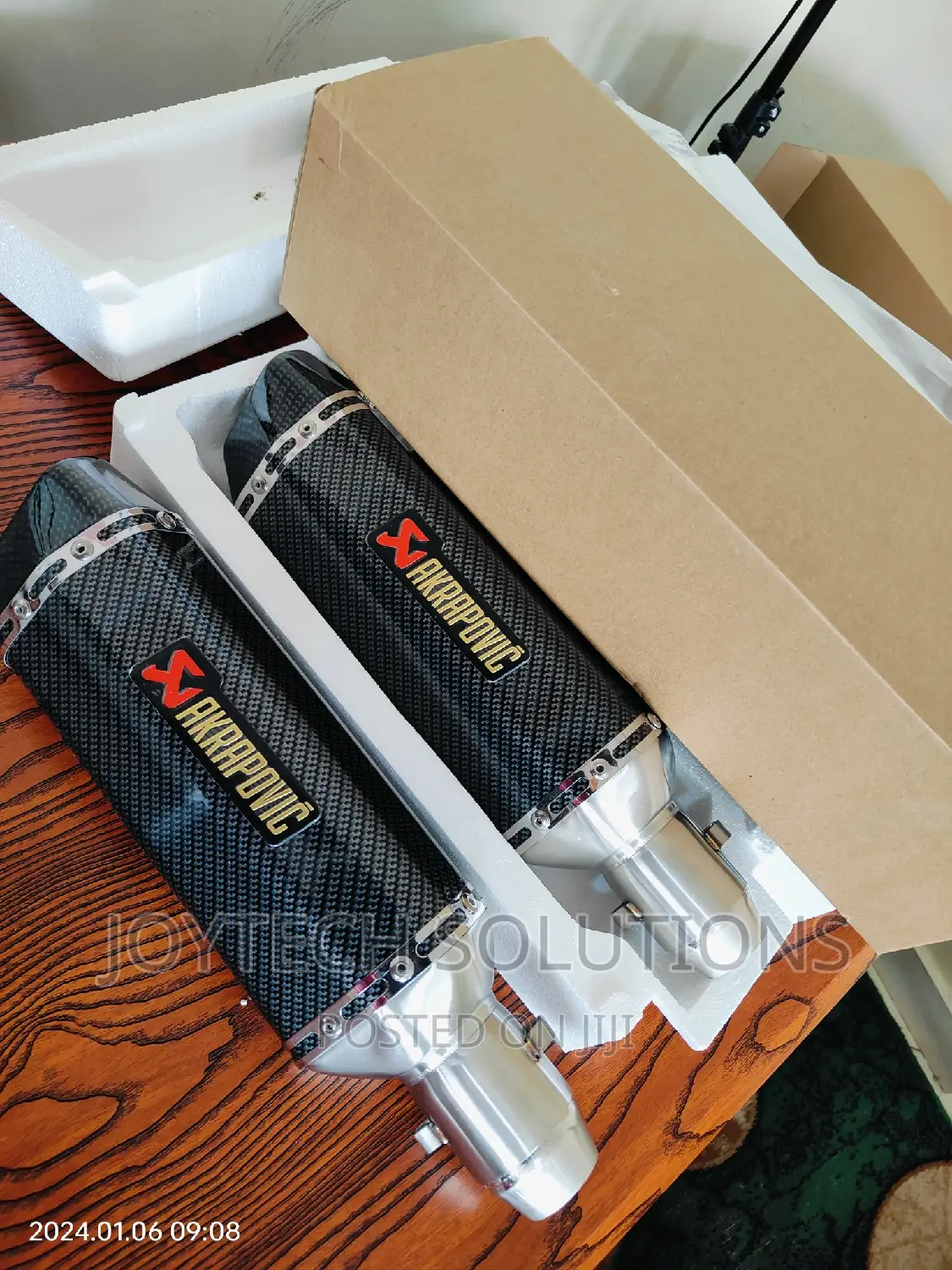 Universal Motorcycle Exhaust Carbon Fiber Exhaust System