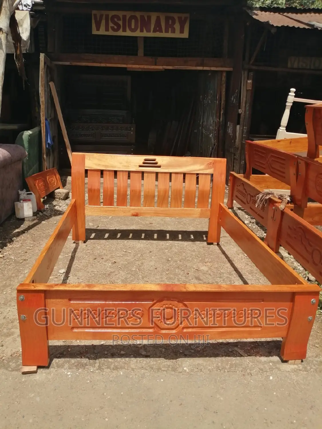 Mahogany Hardwood Beds 4*6 Feets.