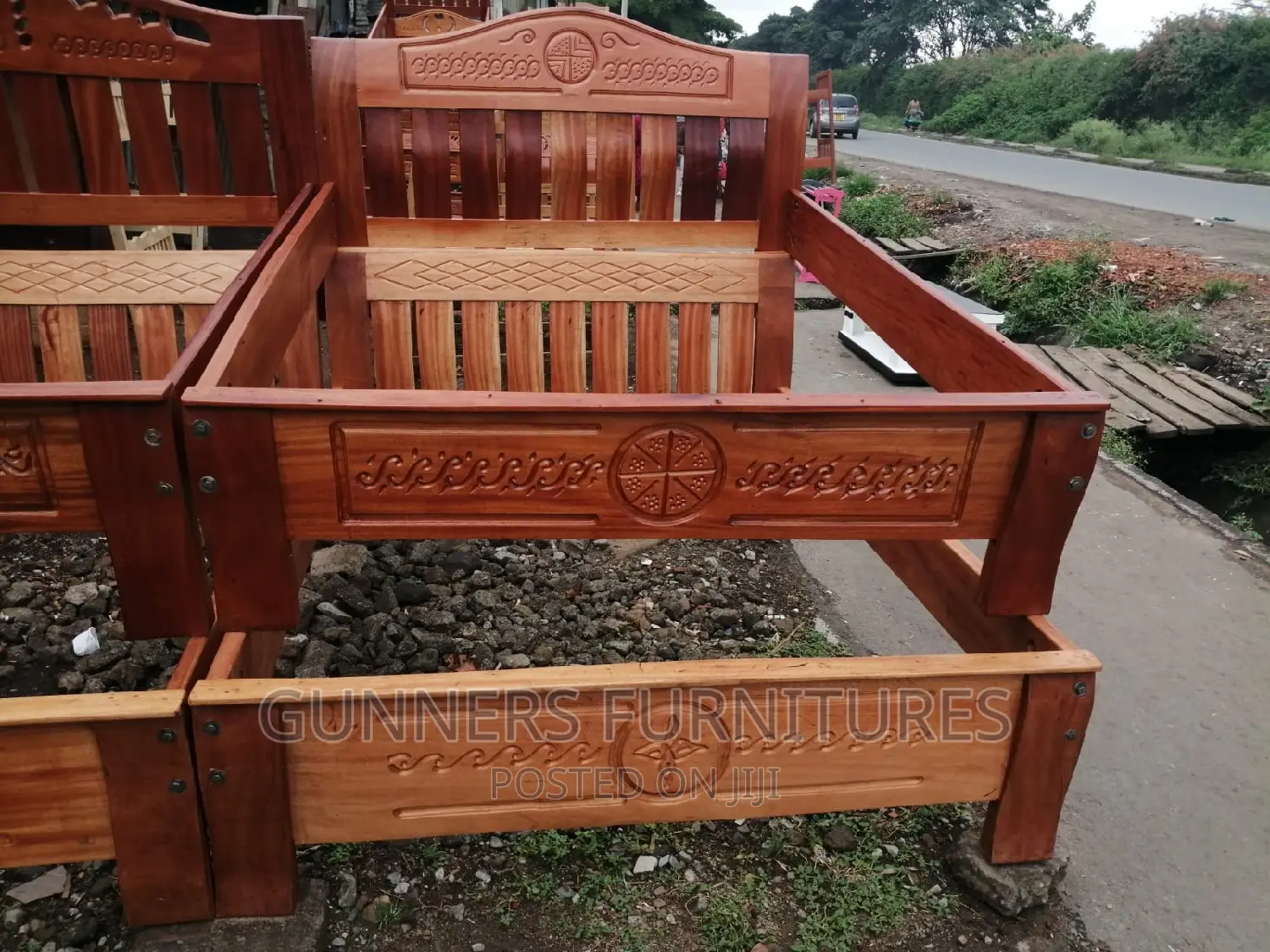 Mahogany Hardwood Beds 5*6 Feets
