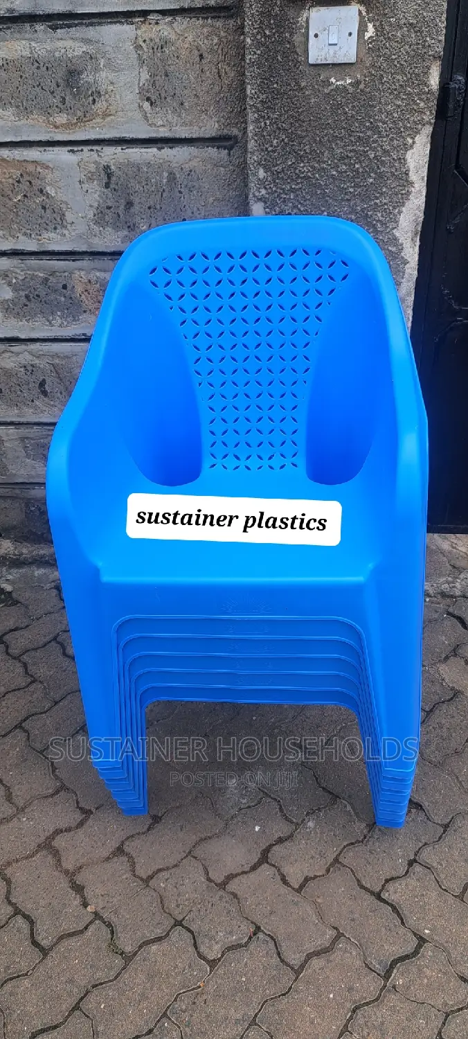 Longlasting Plastic Chairs