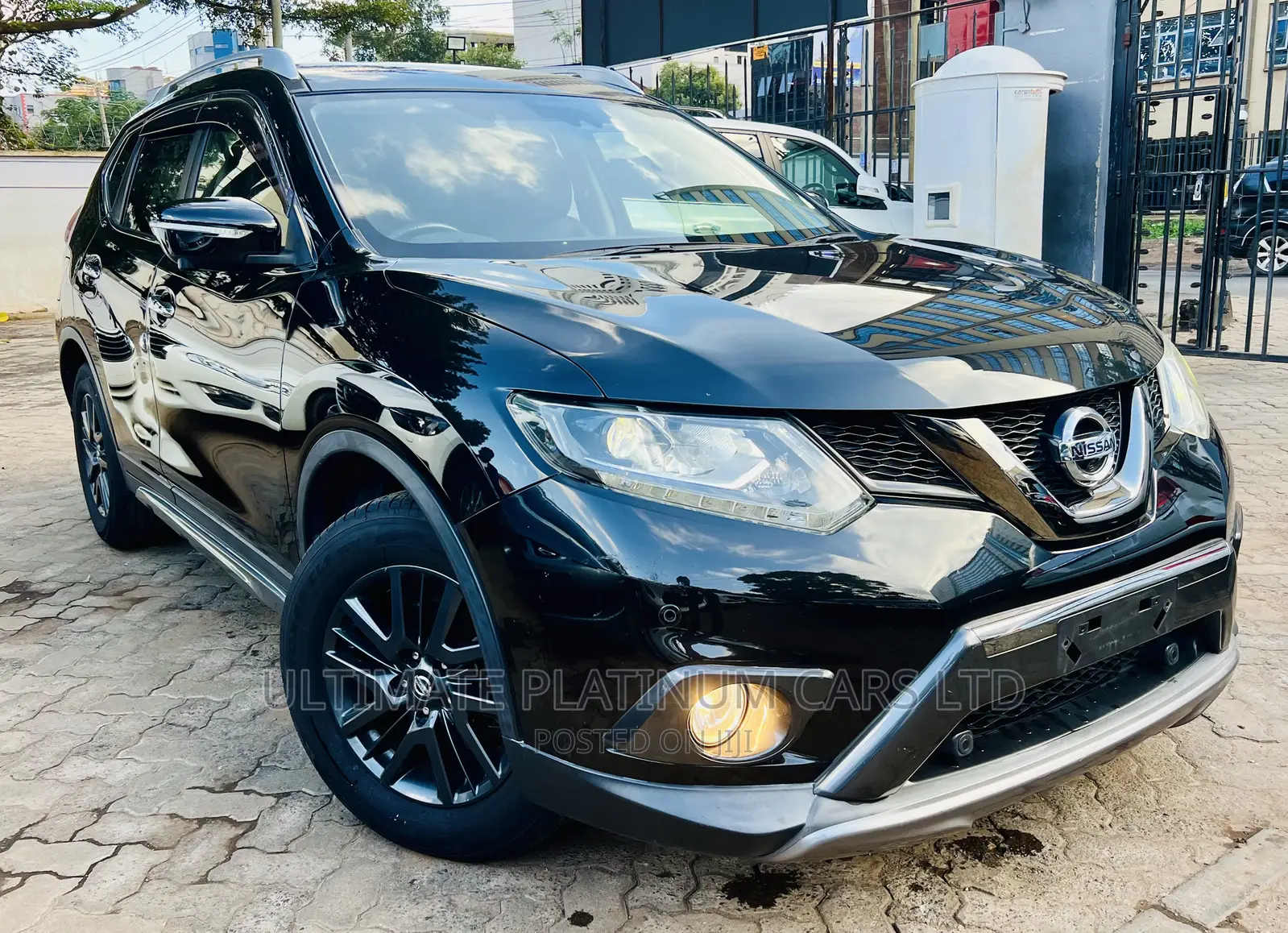 Nissan X-Trail 2.0 Petrol AWD 2017 Black