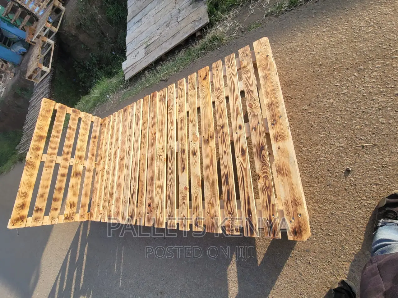 Pallet Bed- 4*6blazed Pallet Bed.(#Mb04)