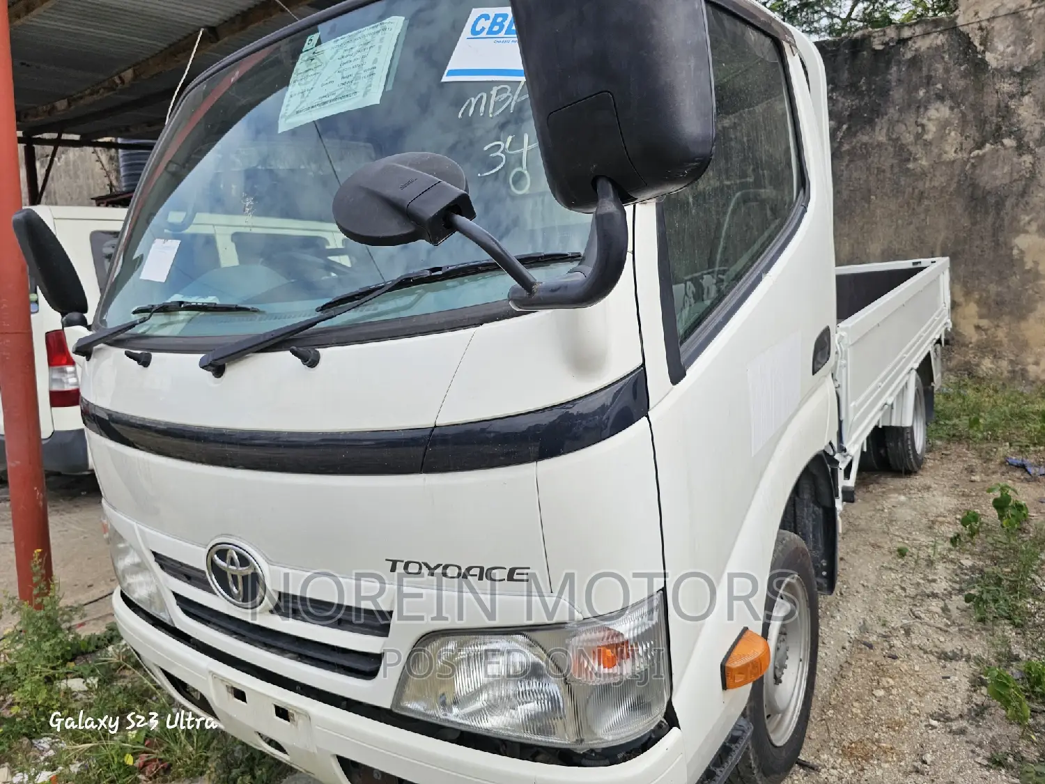 Toyota Dyna 2016 White