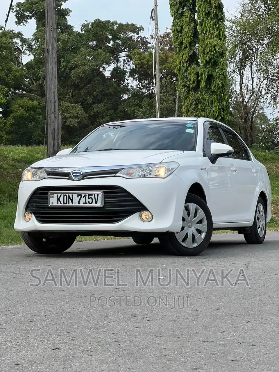 Toyota Axio 1.5 Hybrid 2WD 2016 Pearl
