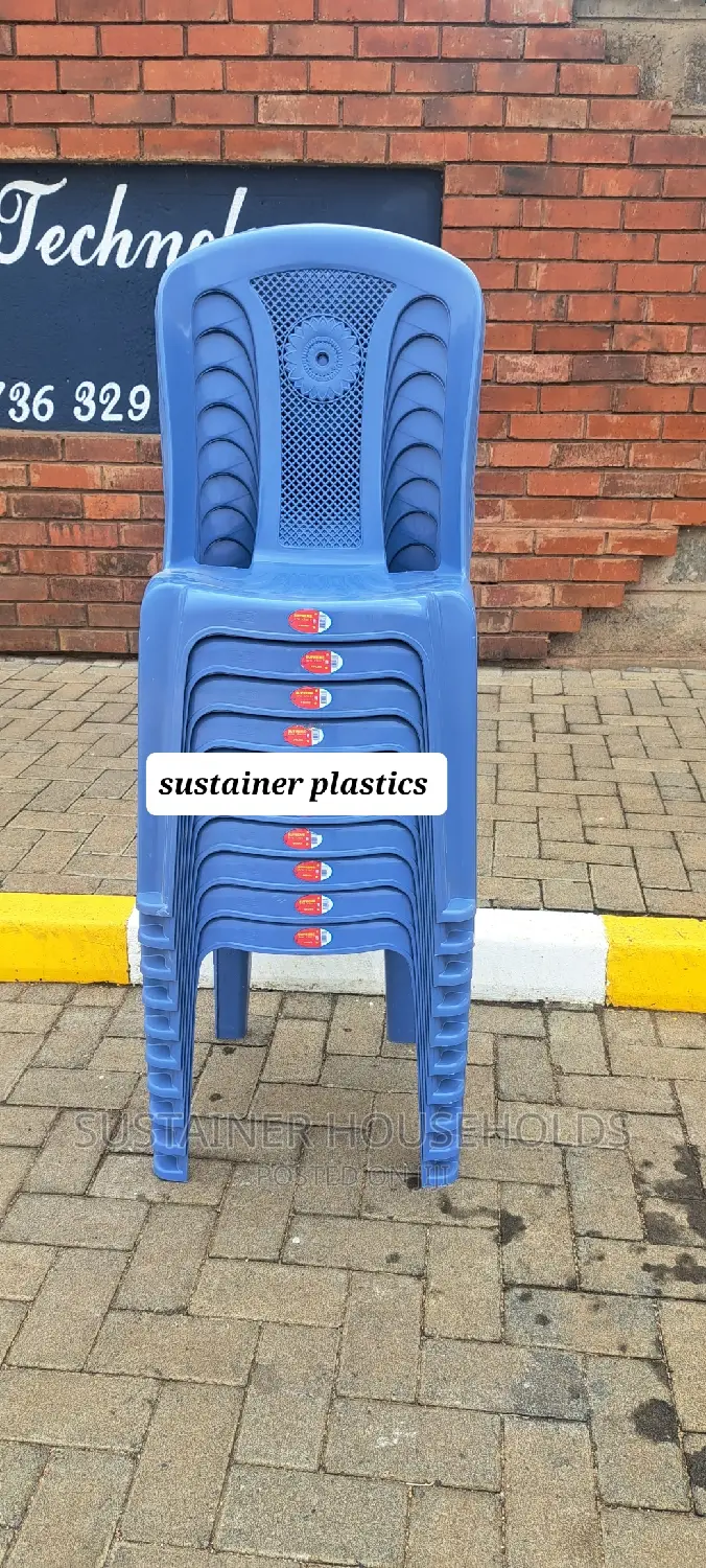 Armless Plastic Chairs