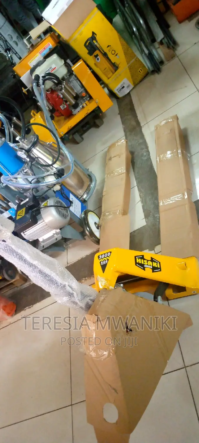 Hisaki Pallet Truck
