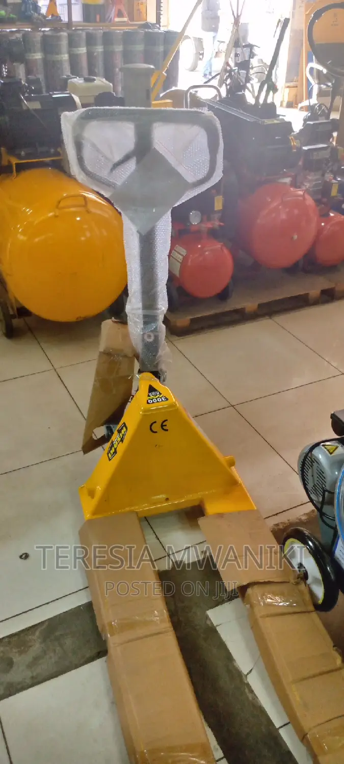 Hisaki Pallet Truck