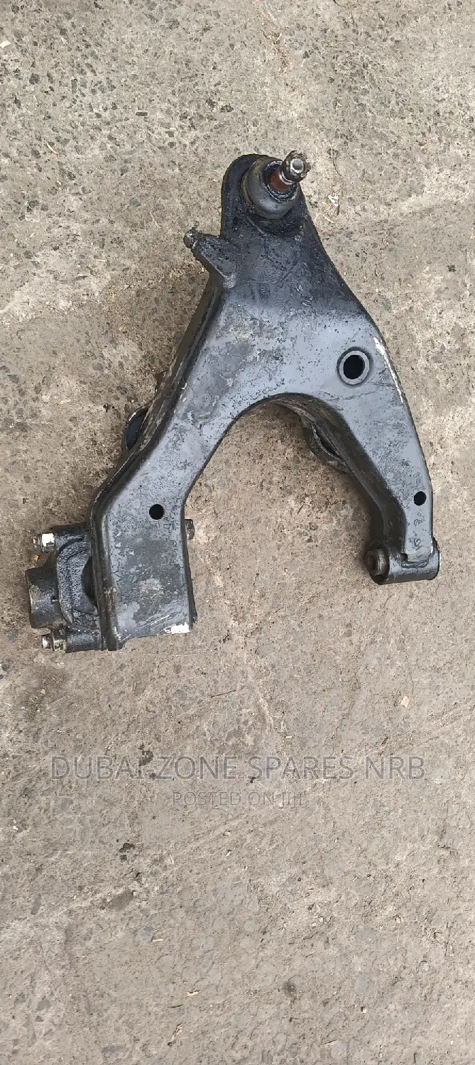 V8-200 Series,Vx-100 Series EX Japan Lower Control Arms.