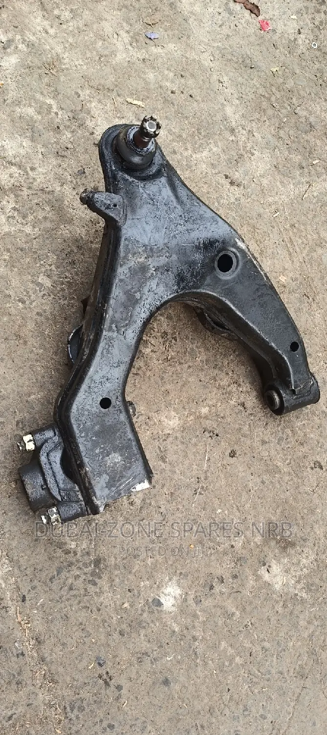 V8-200 Series,Vx-100 Series EX Japan Lower Control Arms.
