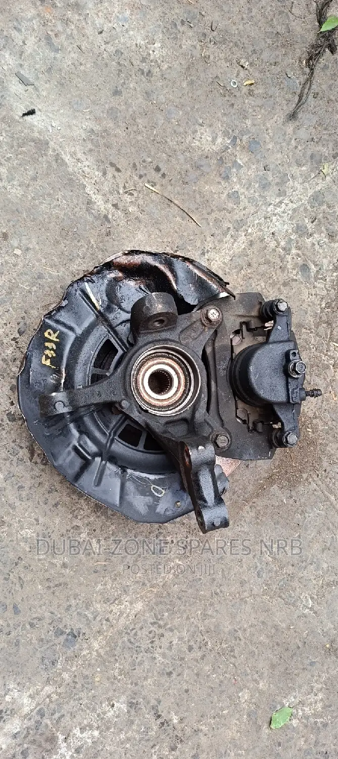Harrier,Kluger,Lexus Front Wheel Hubs 2 4wheel Drive.
