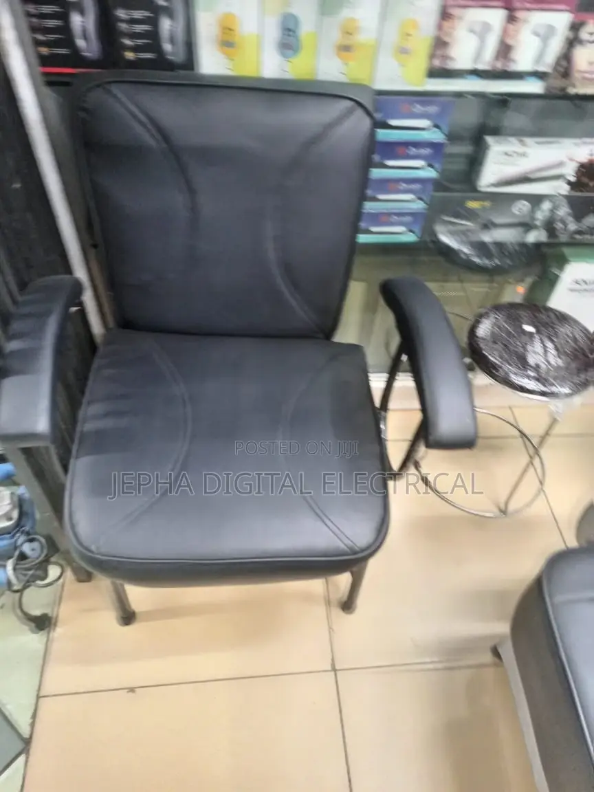 Locally Styling Seat