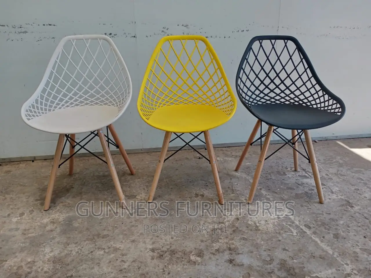 Eames Mesh Chair Eames Mesh Chair.