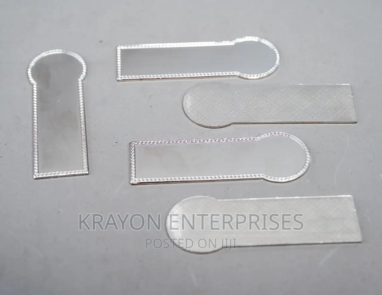 Plain Silver Magnetic Tags