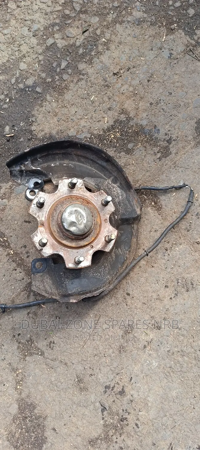 Pajero Shogun From Wheel Hubs Model 2005-2012.