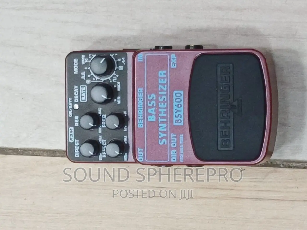 Behringer BSY-600 Bass Synthesizer