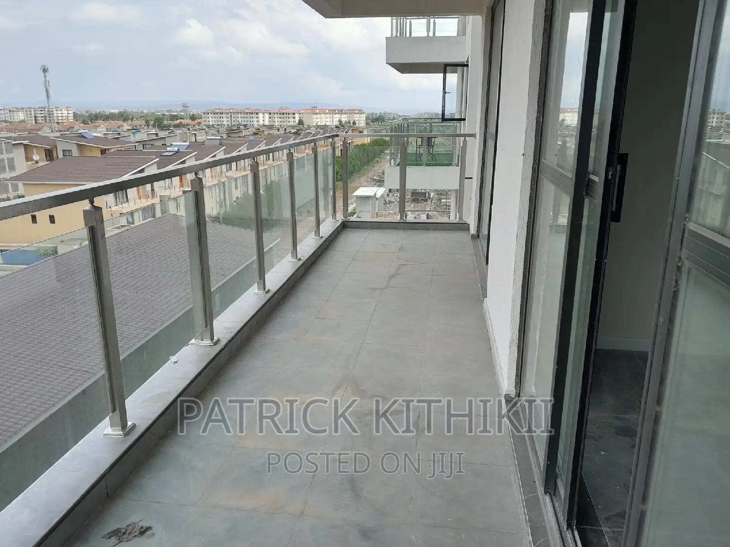 3bdrm Apartment in Apple Tree, Hotel 67 Area for rent