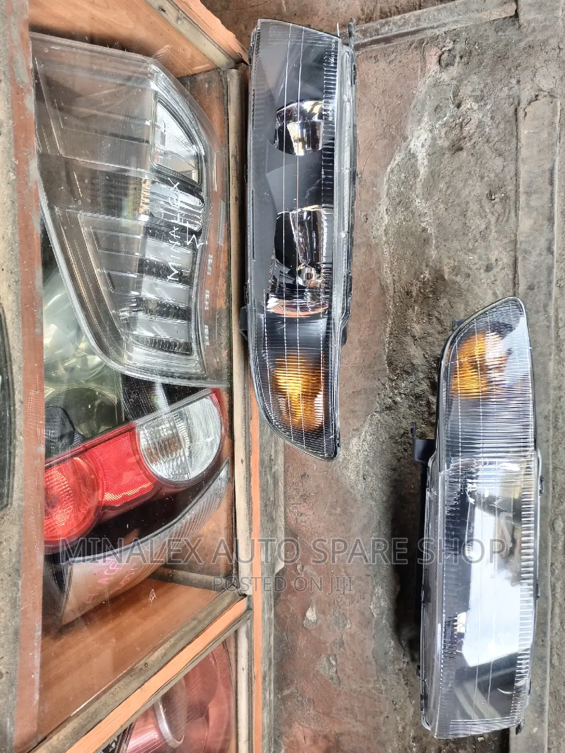 Mitsubishi Galant Headlights Shinny Reflector