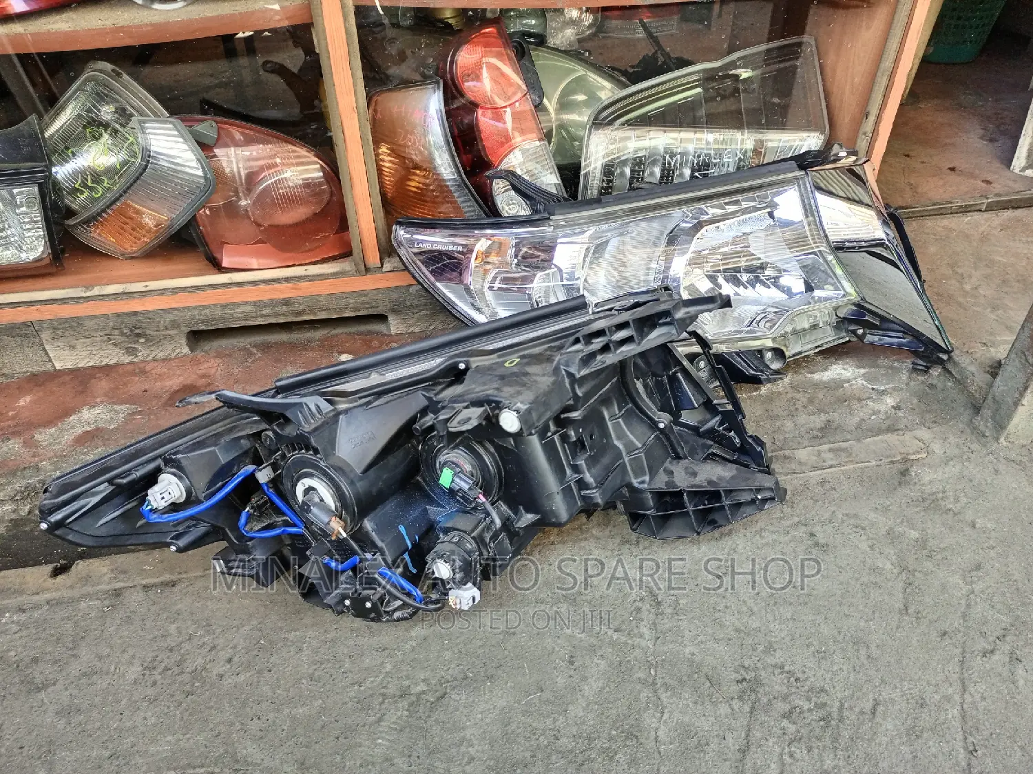 Landcruiser J150 Nonzenon Headlights (Chrome ) Finisher