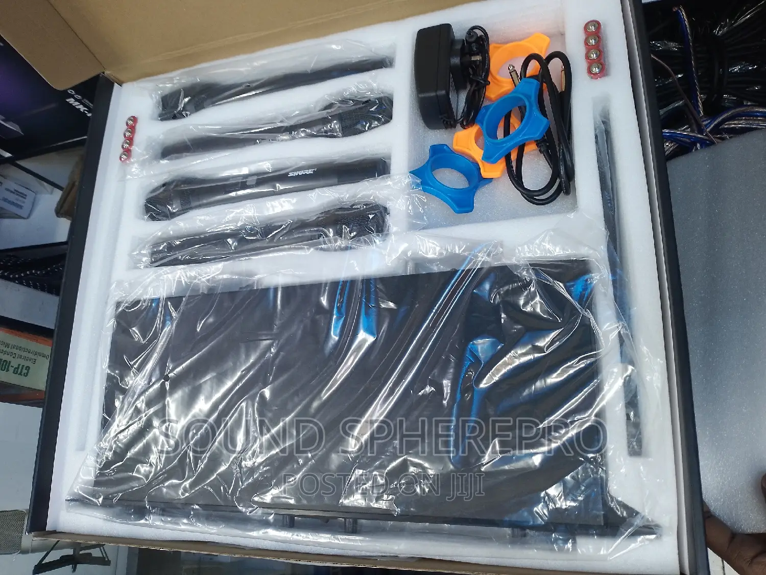 Shure BLX9500 4in1 Wireless Microphone
