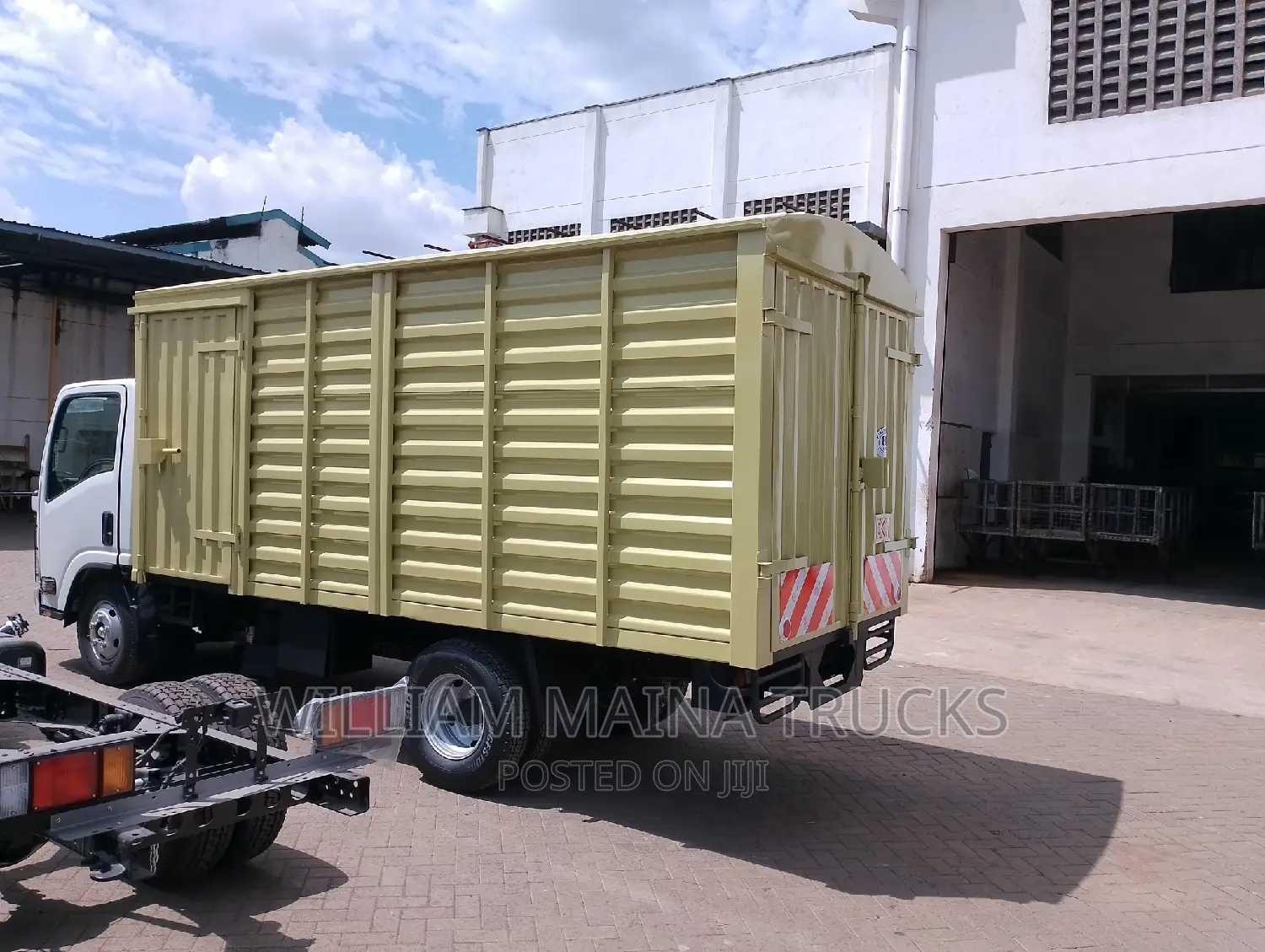 Isuzu NMR (Truck)
