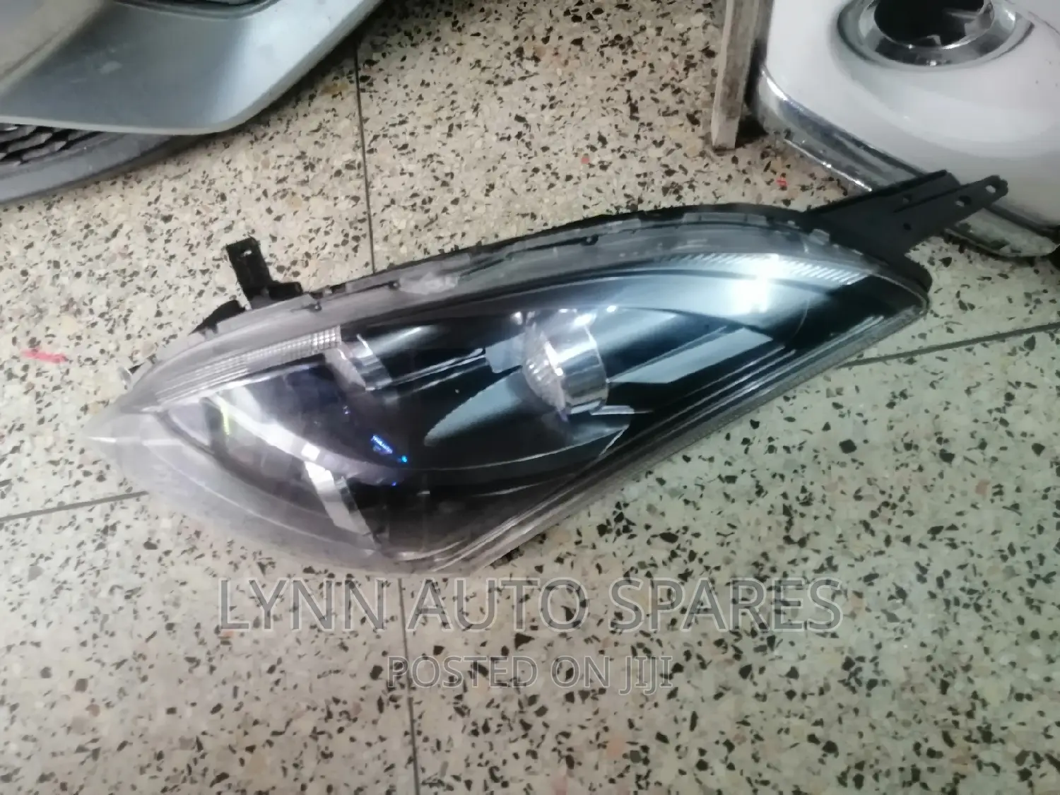 Suzuki Swift Xenon Black Headlight