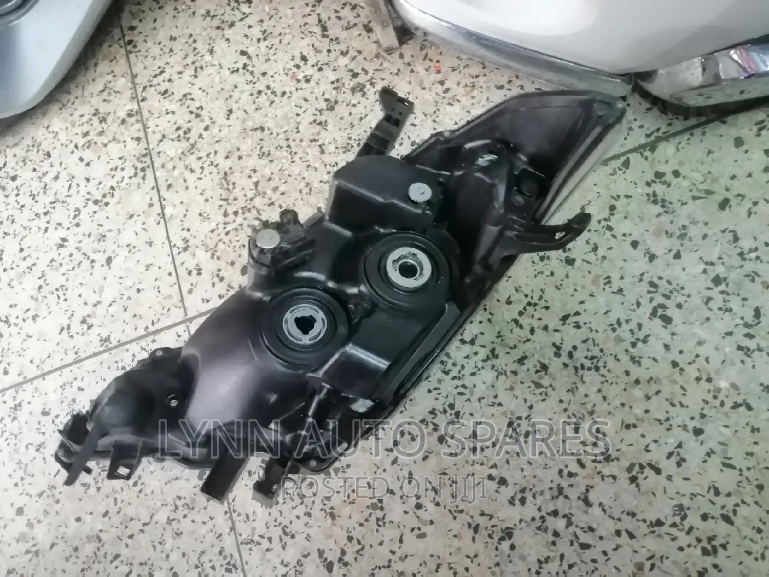 Suzuki Swift Xenon Black Headlight