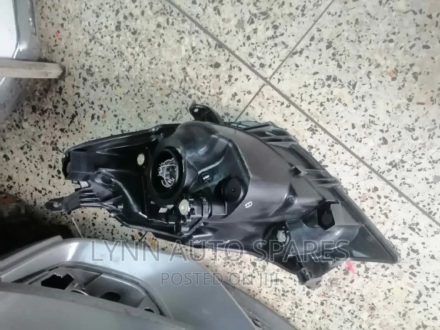 Toyota Vitz Jewella Non Xenon Headlight