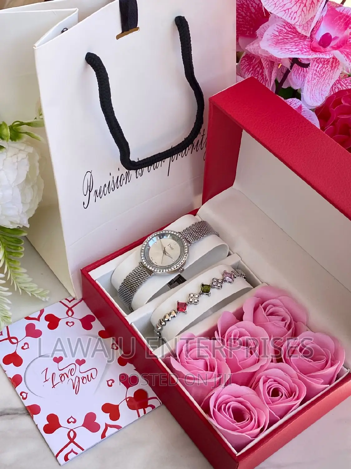Silver Floral Gift Set