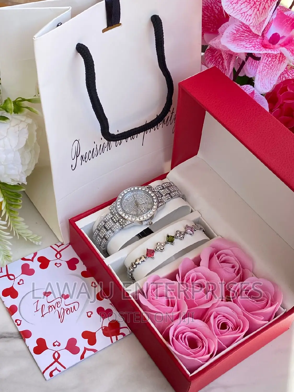 Silver Floral Gift Set