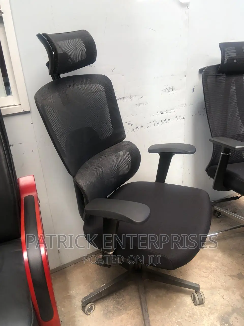 Executive Imported Morden Orthopedic Office Chair