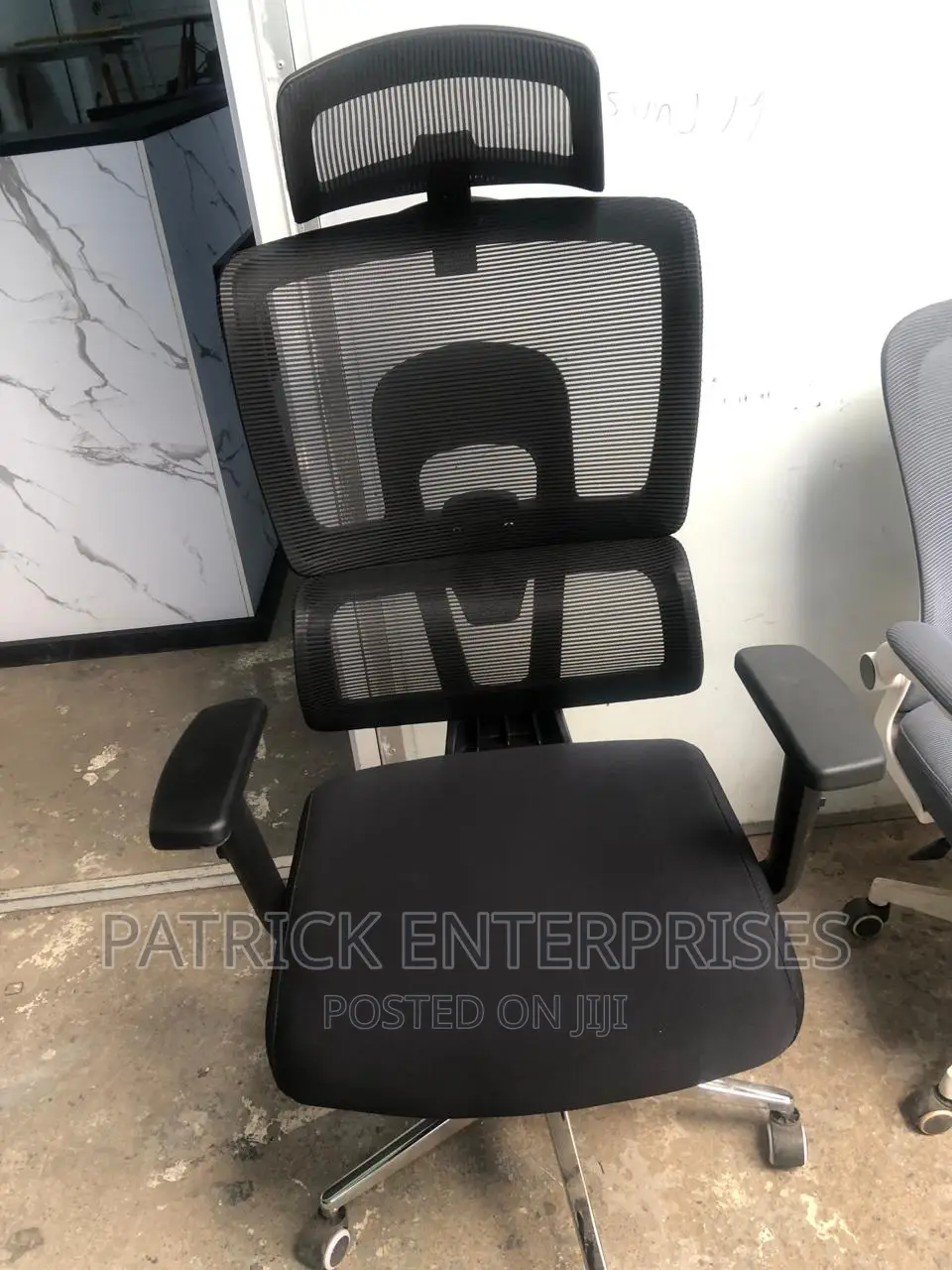 Executive Imported Morden Orthopedic Office Chair