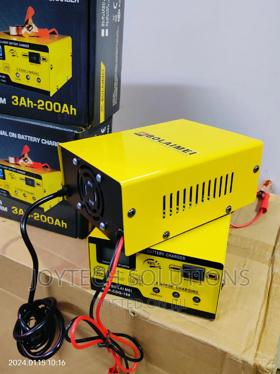 Intelligent Battery Charging Machine. 12/24 Auto Select