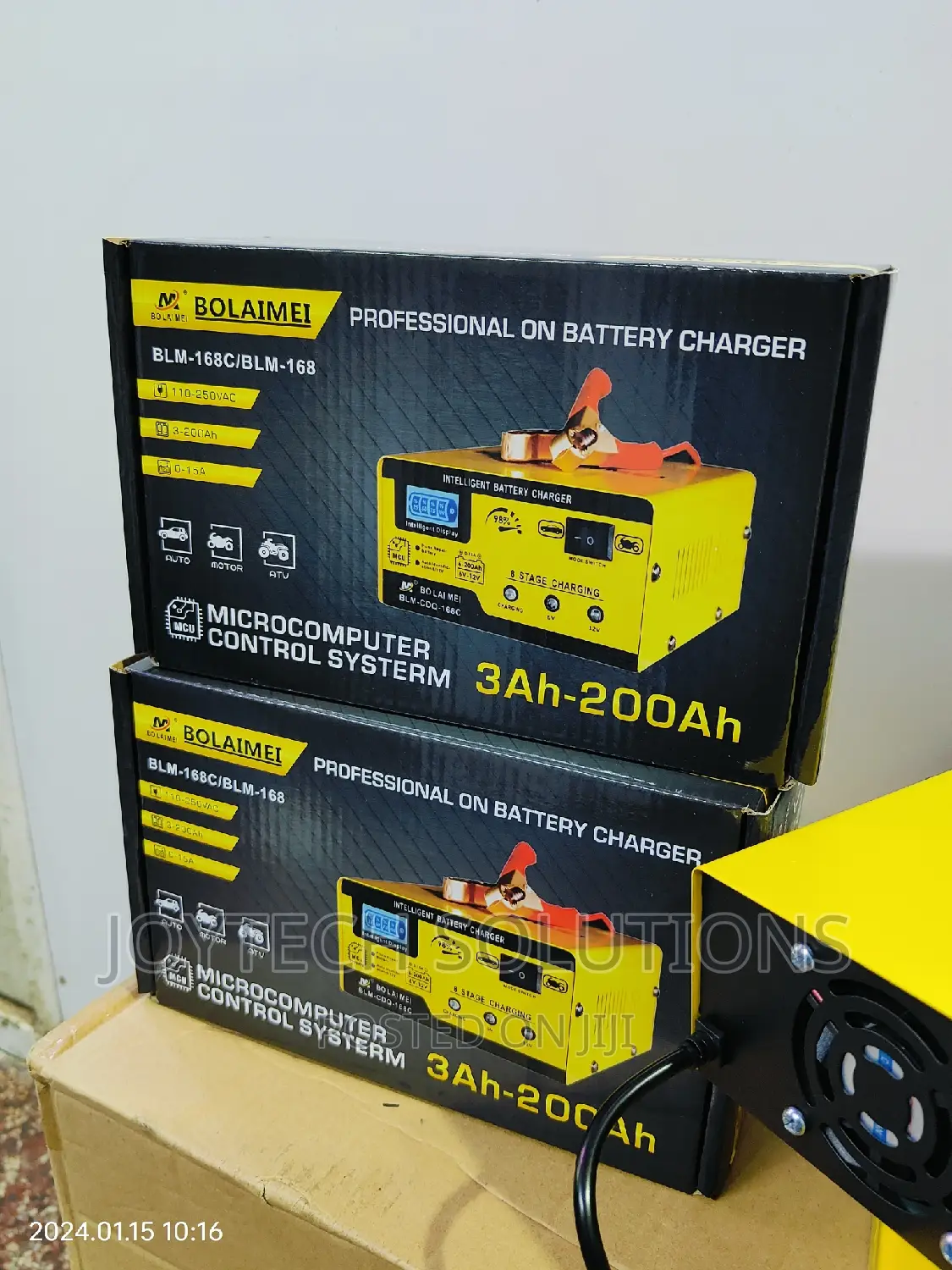 Computerized Battery Charger. 12/24v Automatic Selection.