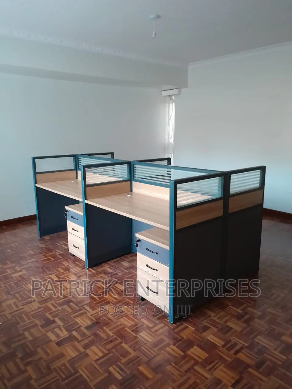 Executive Imported Morden 4 Way Workstation