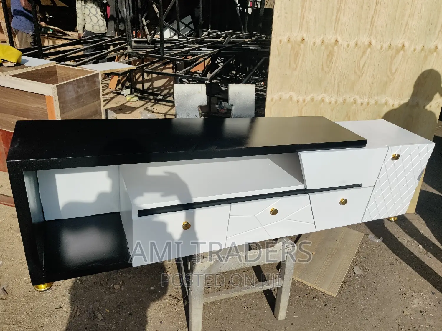 6ft Tv Stand (Natural Brown)